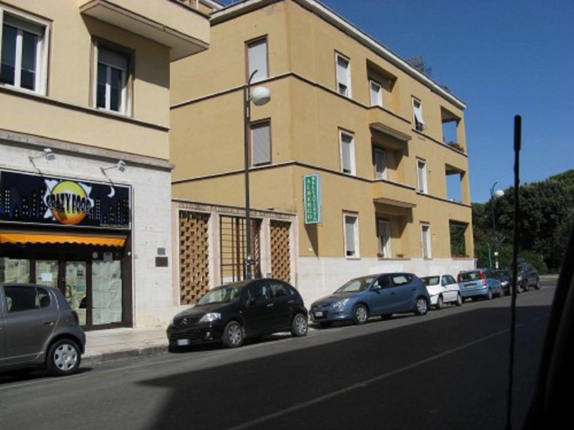 Albergo Bellavista Latina Exteriör bild